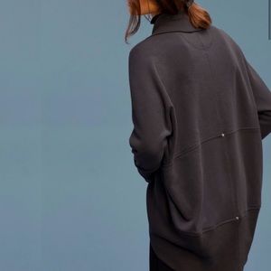 WILFRED CARDIGAN SWEATER IN NAVY
